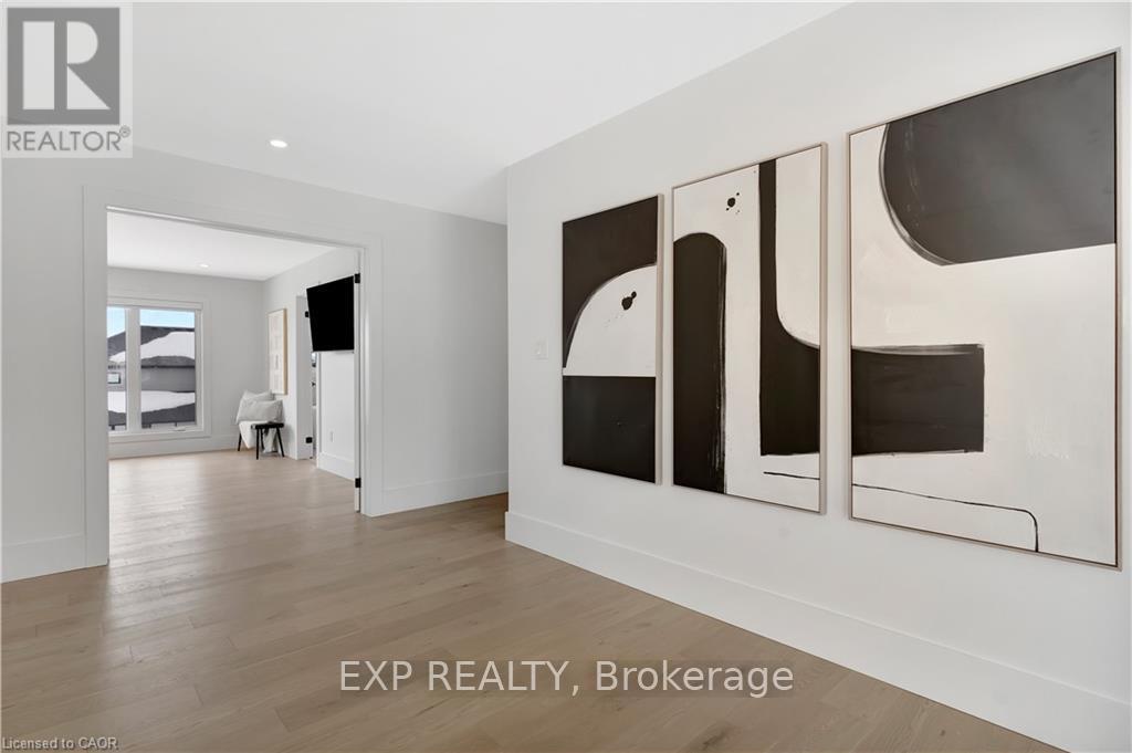 1048 Walton Avenue Property Photo 23