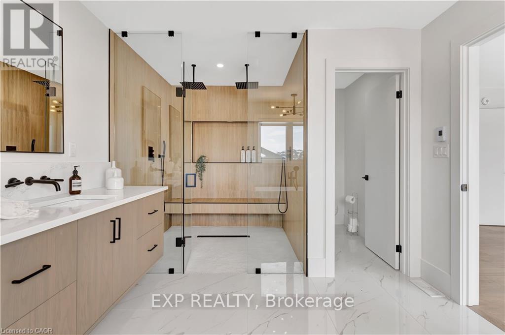 1048 Walton Avenue Property Photo 28