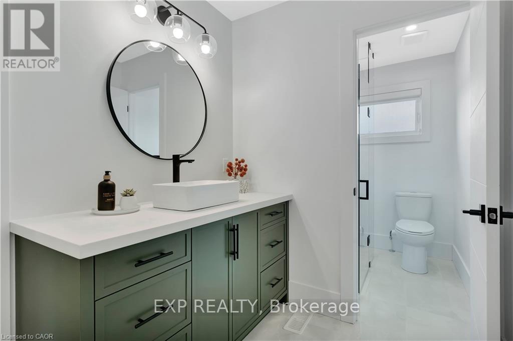 1048 Walton Avenue Property Photo 33