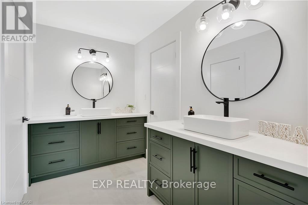 1048 Walton Avenue Property Photo 34