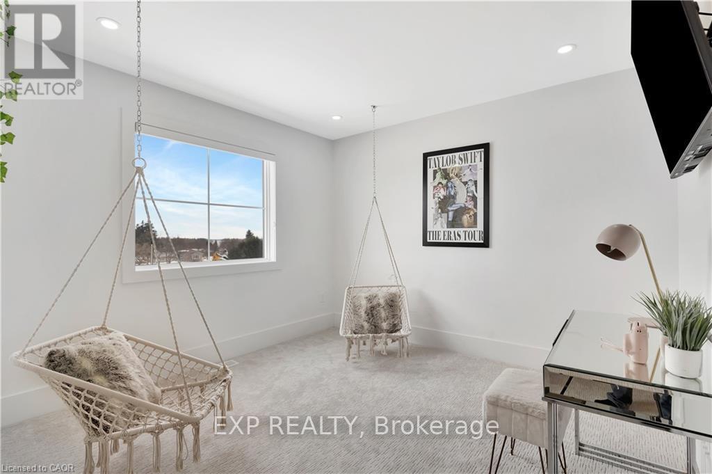 1048 Walton Avenue Property Photo 35