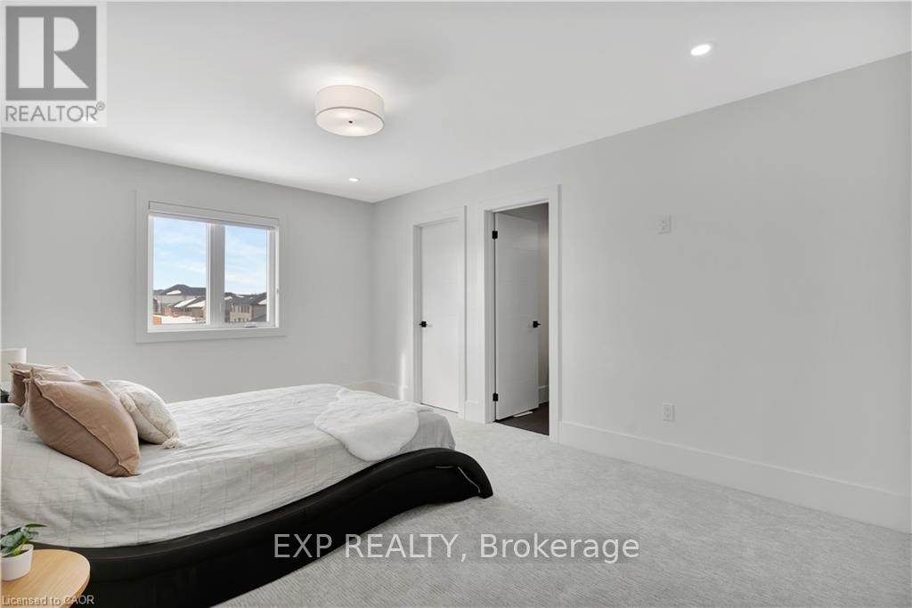 1048 Walton Avenue Property Photo 37