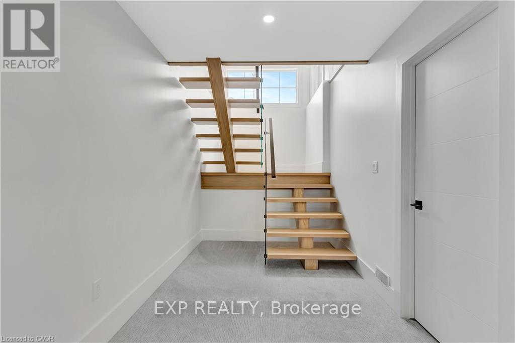 1048 Walton Avenue Property Photo 39