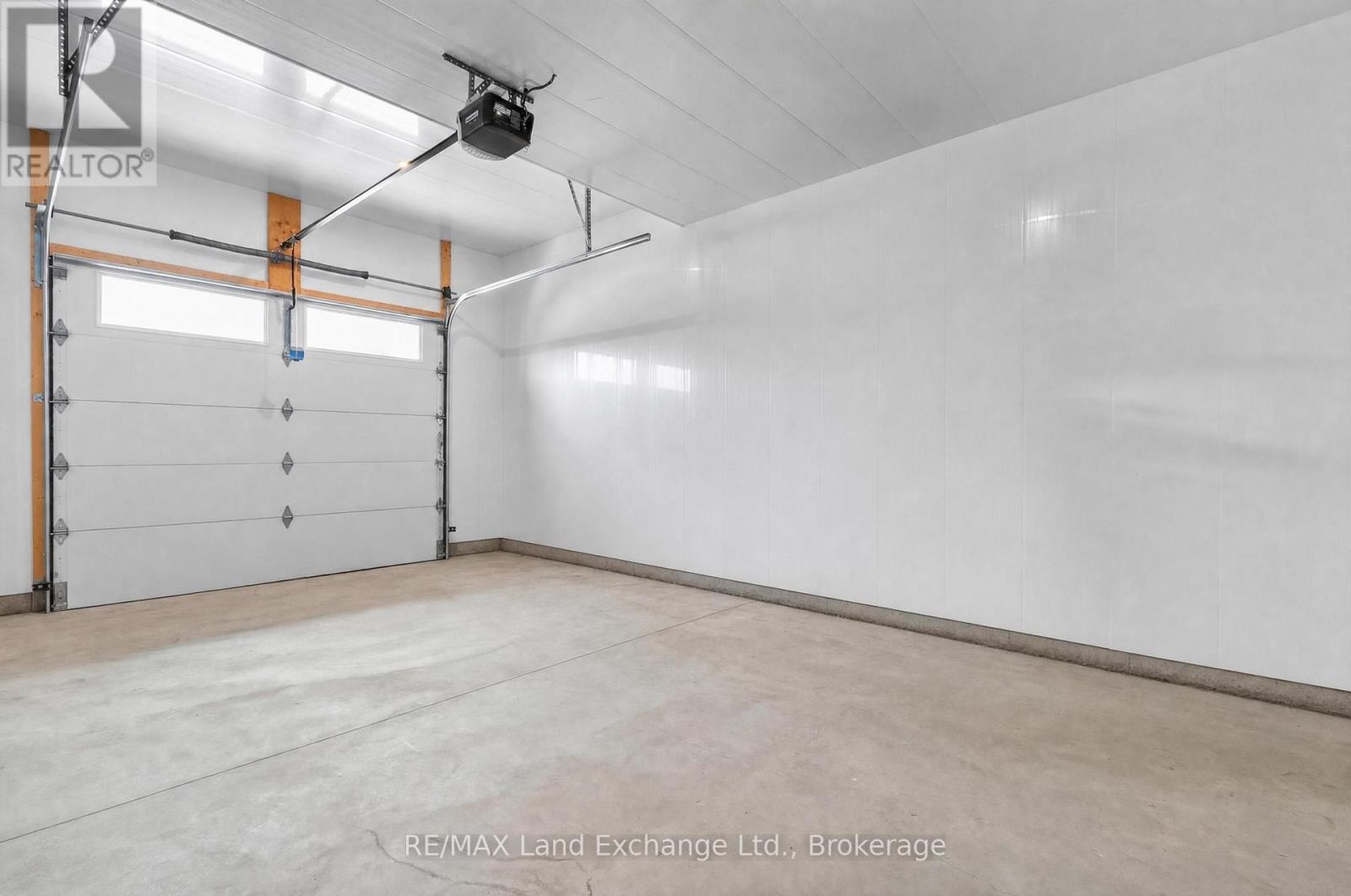 Unit 2 - 8 Golf Links Road Property Photo 30