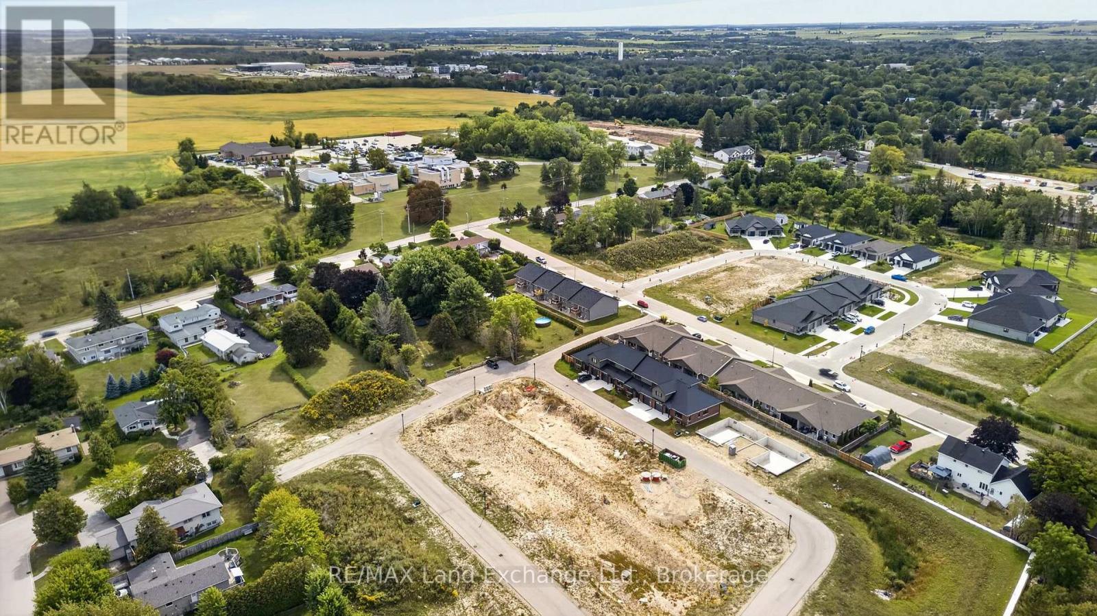 Unit 2 - 8 Golf Links Road Property Photo 34