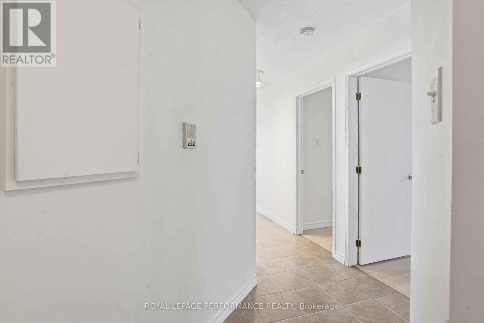 122 - 1101 Clement Street Property Photo 5