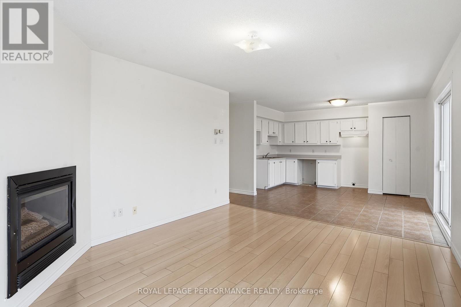 122 - 1101 Clement Street Property Photo 11
