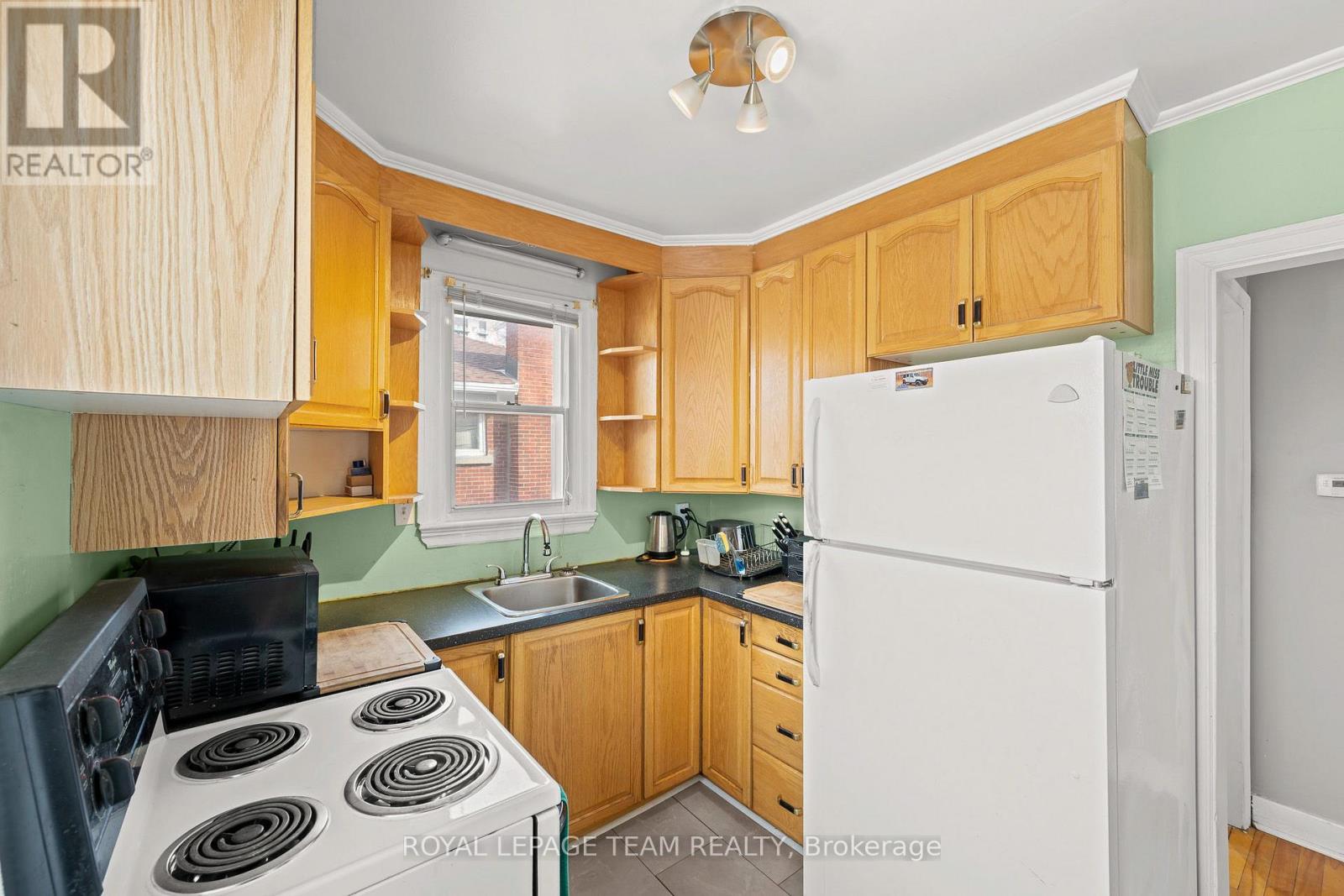 1123 Secord Avenue Property Photo 16
