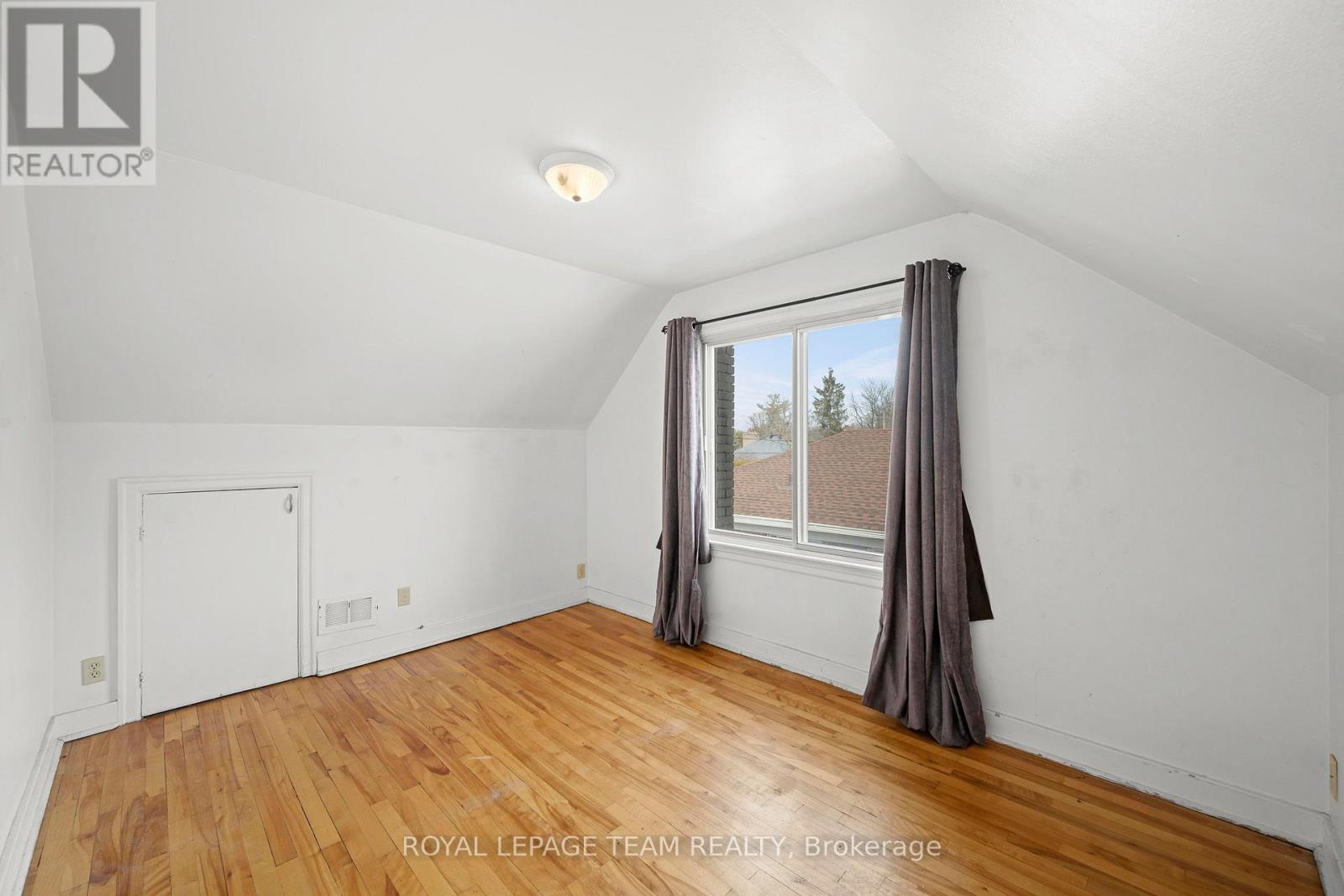 1123 Secord Avenue Property Photo 22