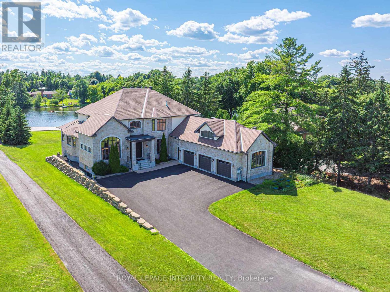 1180 River Road Property Photo 1
