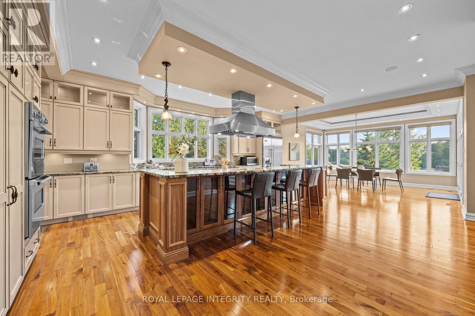 1180 River Road Property Photo 10