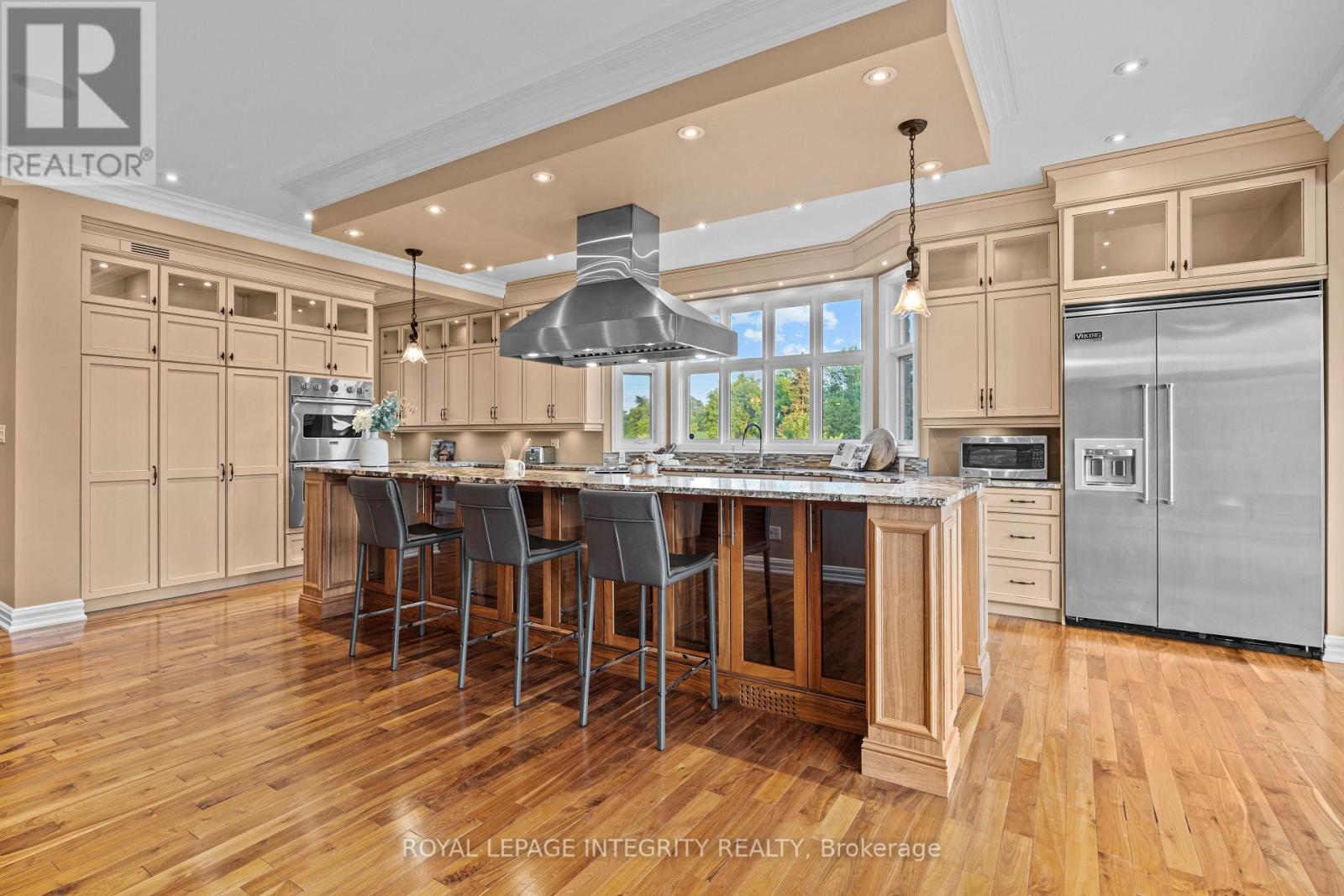 1180 River Road Property Photo 11