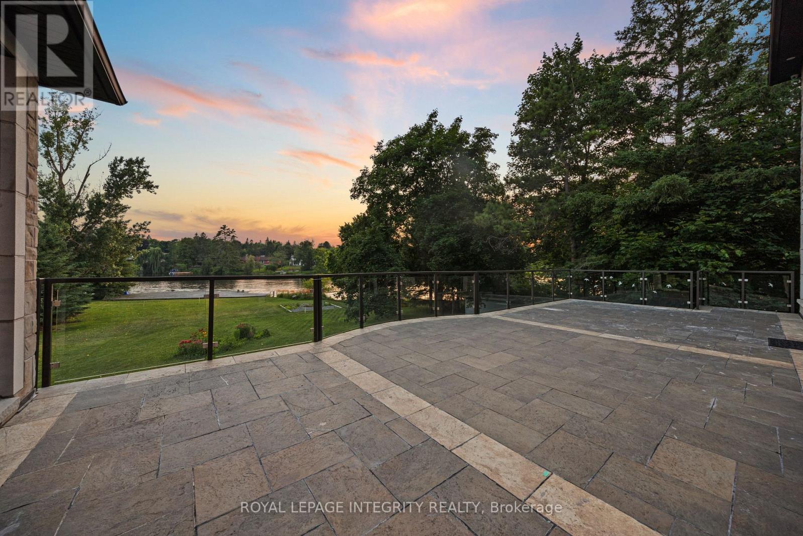 1180 River Road Property Photo 22