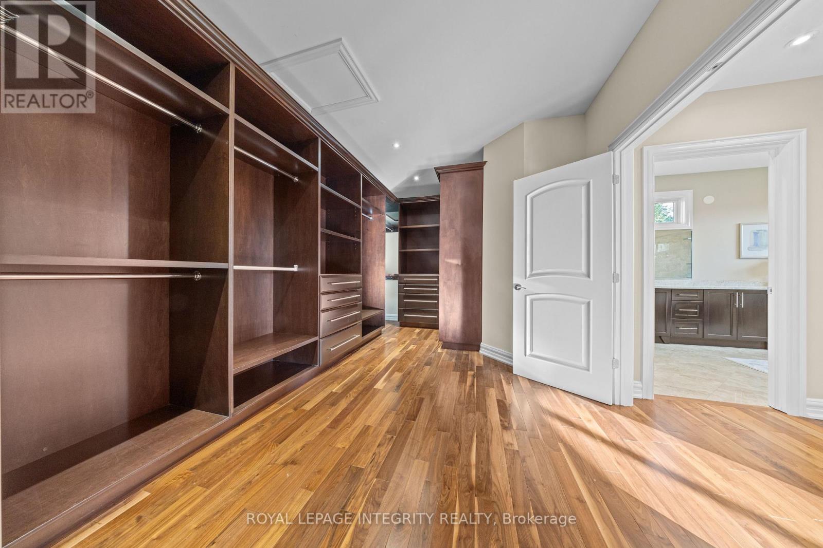 1180 River Road Property Photo 31