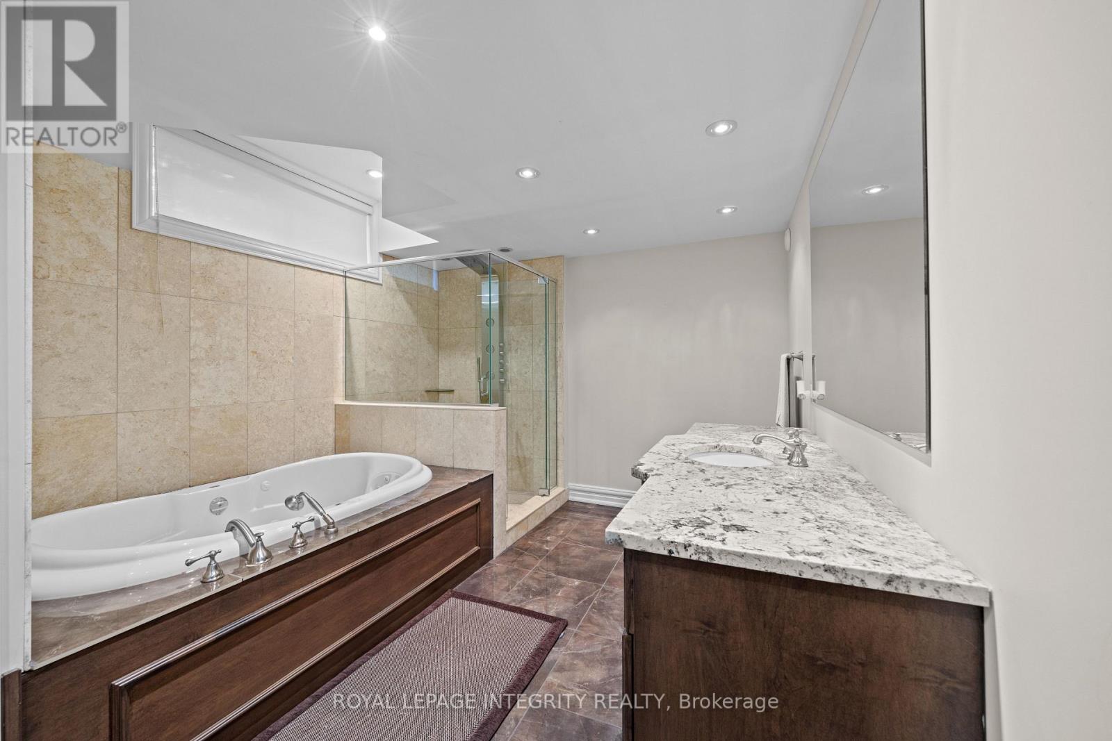 1180 River Road Property Photo 45