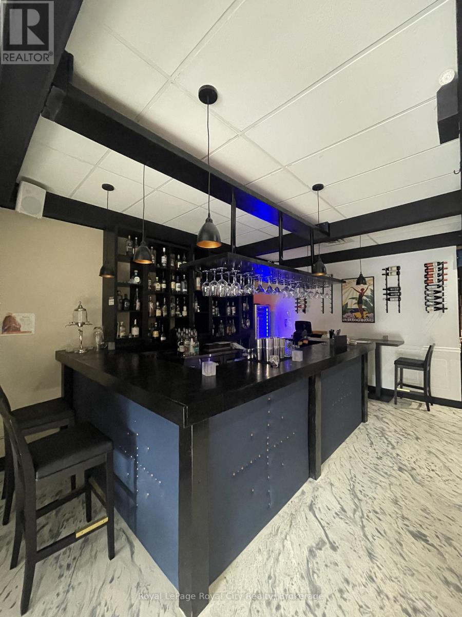 107-109 Wyndham Street N Property Photo 2