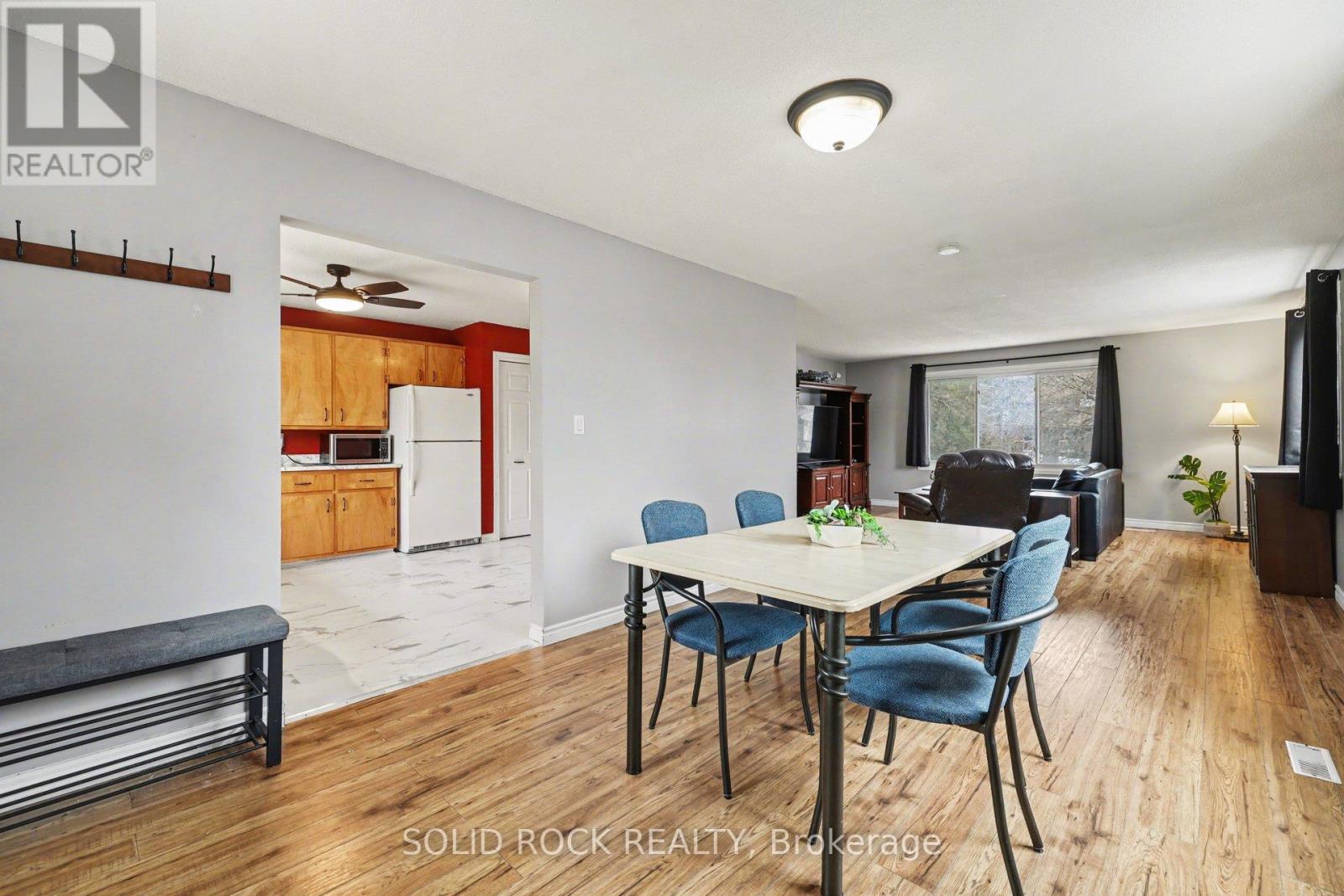 7 Leeds Street Property Photo 8