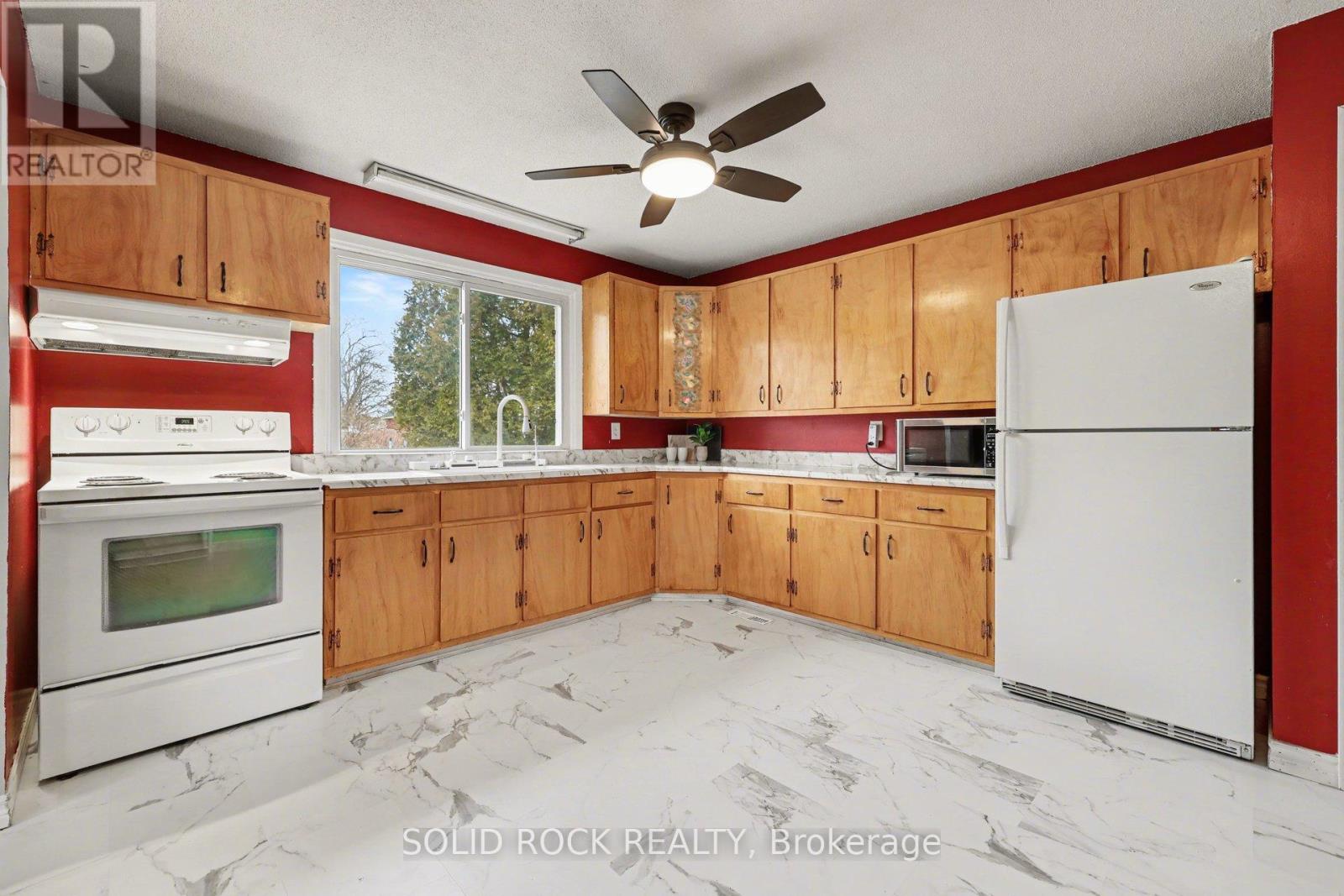 7 Leeds Street Property Photo 10