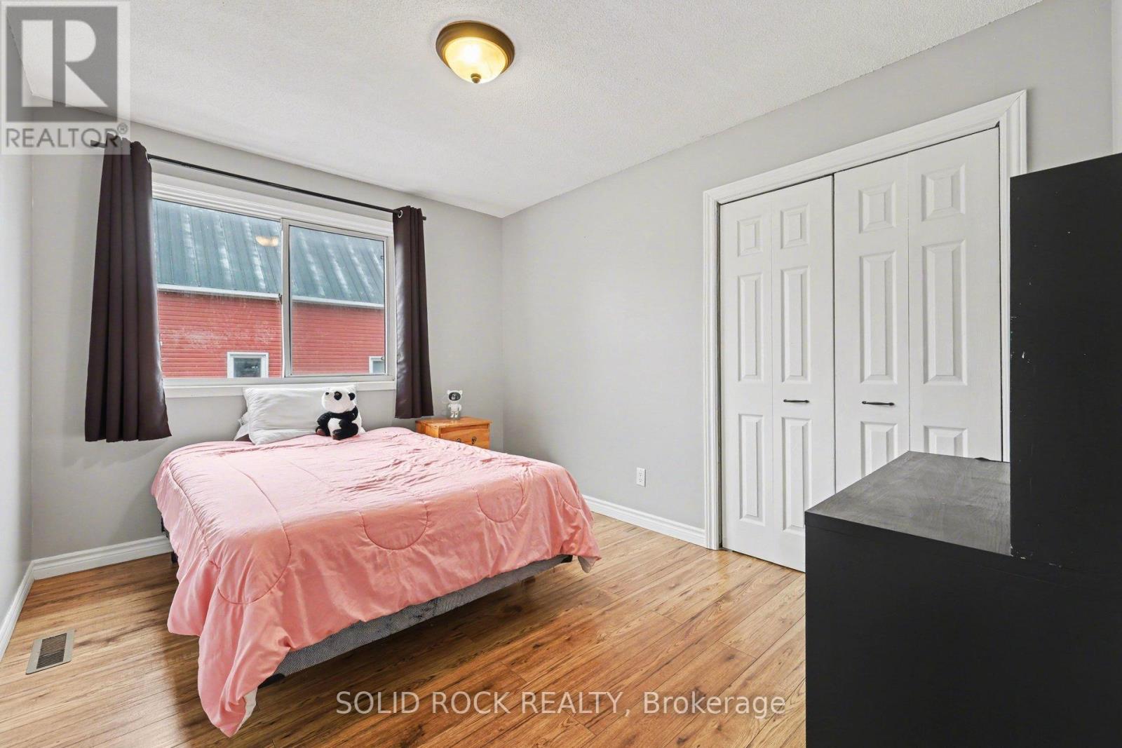 7 Leeds Street Property Photo 14