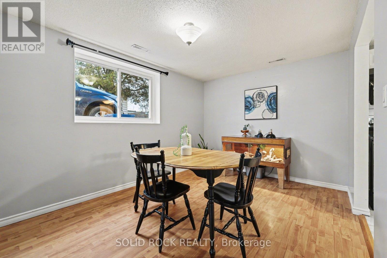 7 Leeds Street Property Photo 22