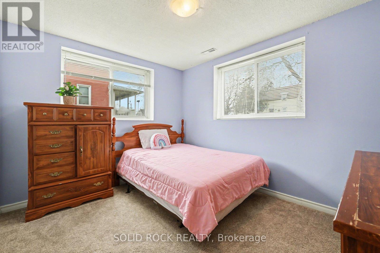 7 Leeds Street Property Photo 26