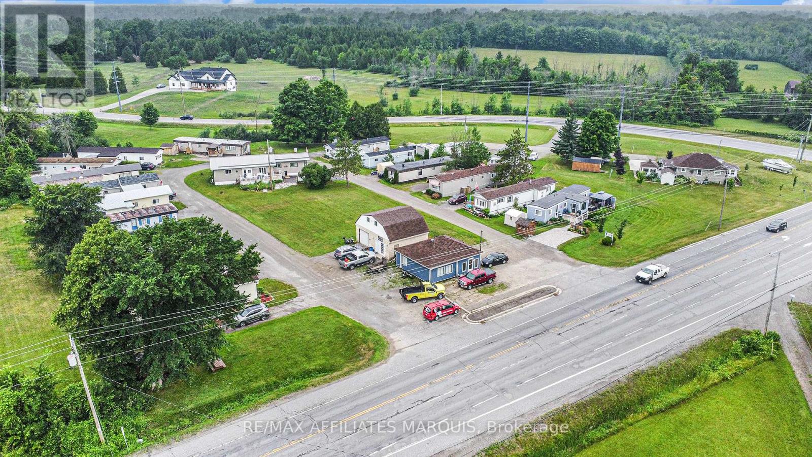 402 29 Highway Property Photo 5