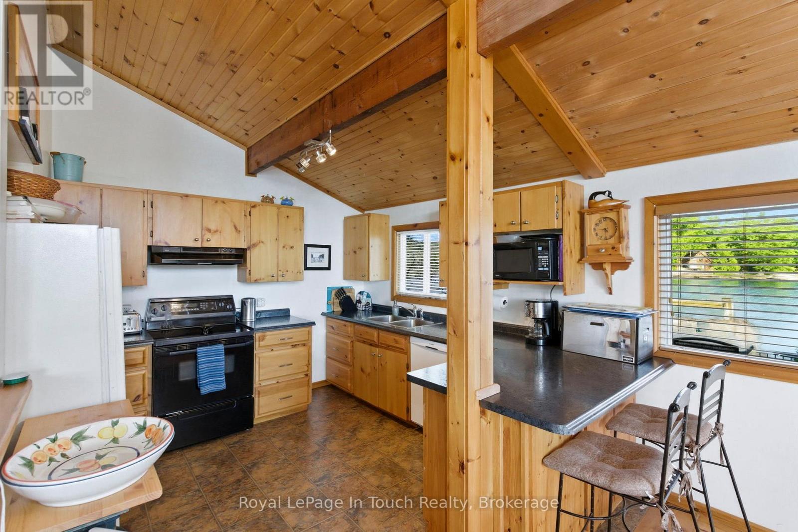 2 Is 190 Island Property Photo 17