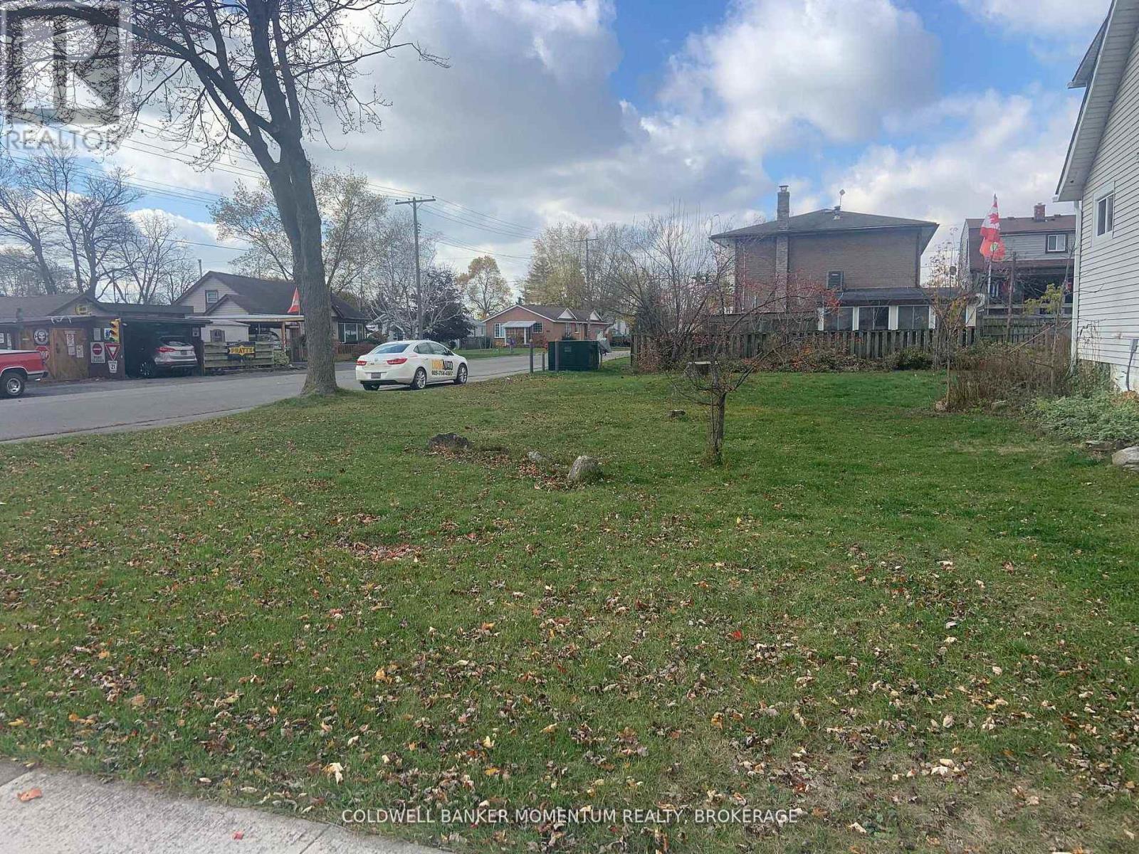 652 Steele Street Property Photo 1