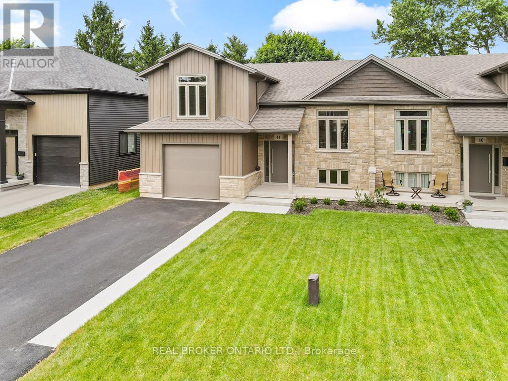 44 Topham Boulevard Property Photo 39