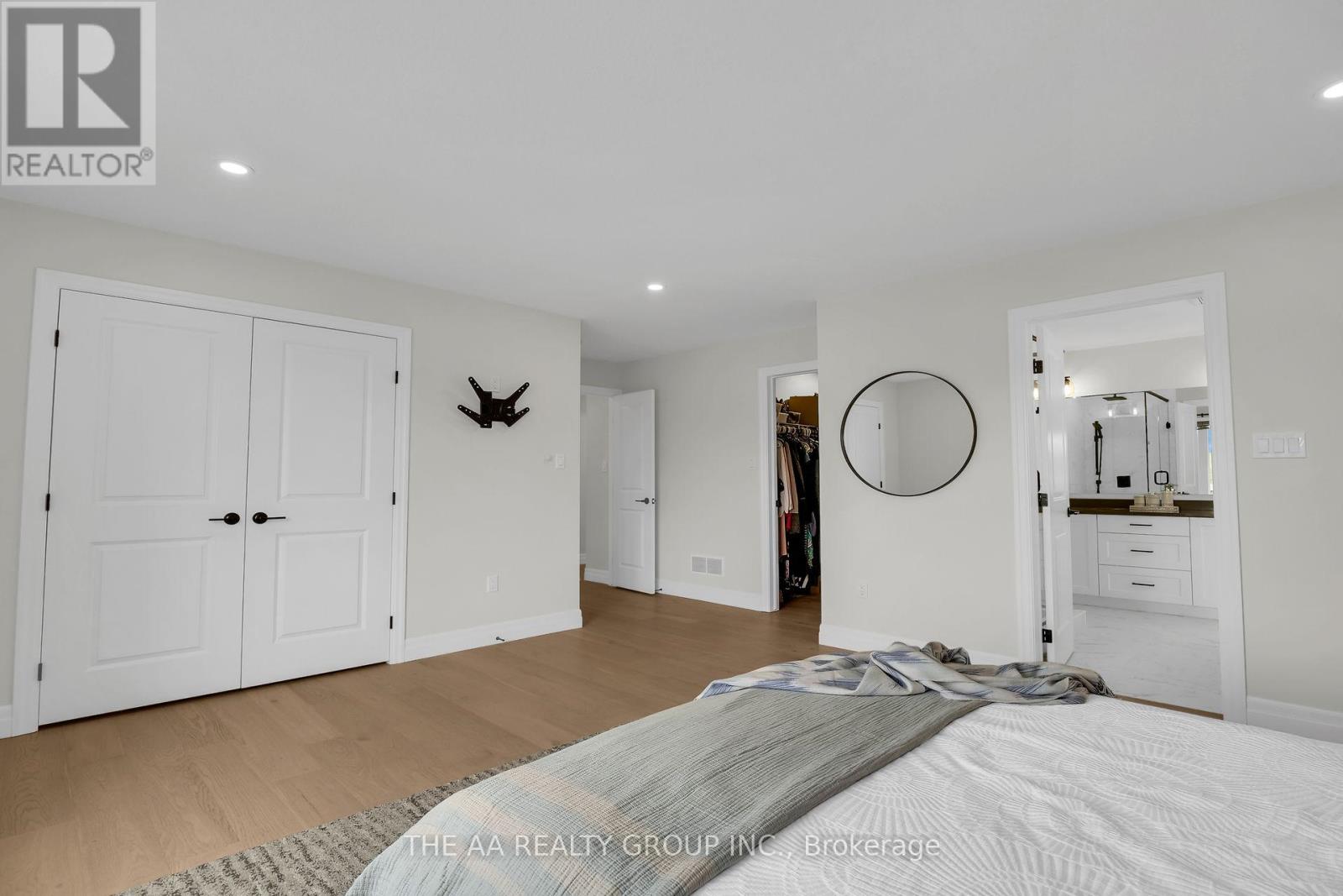 187 Foxborough Place Property Photo 28