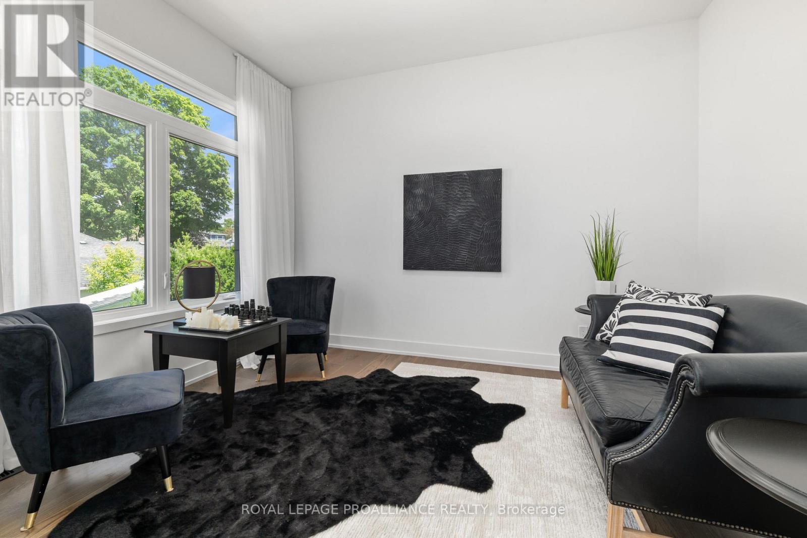 16 Twelve Trees Court Property Photo 7