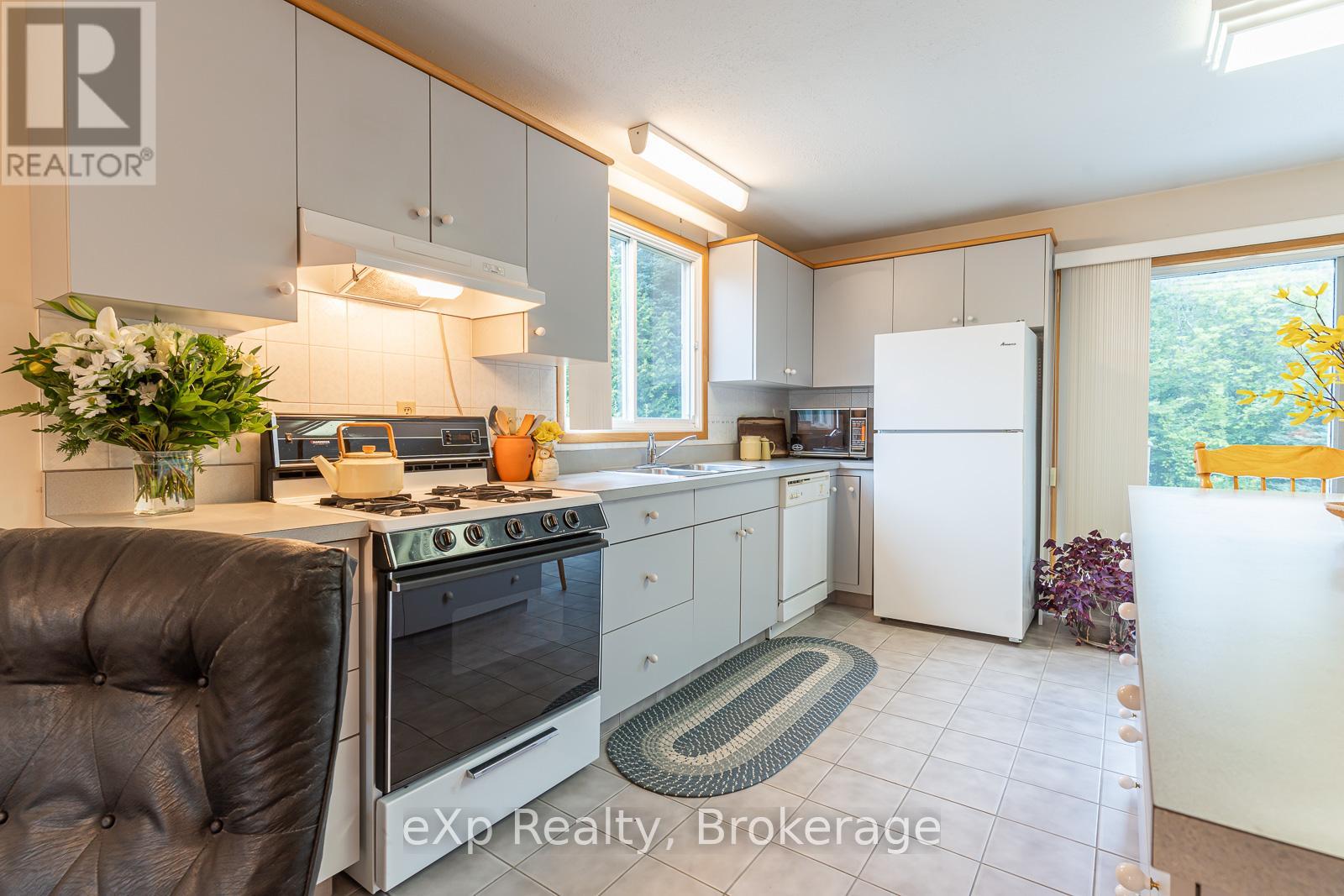 27 Bell Drive Property Photo 14