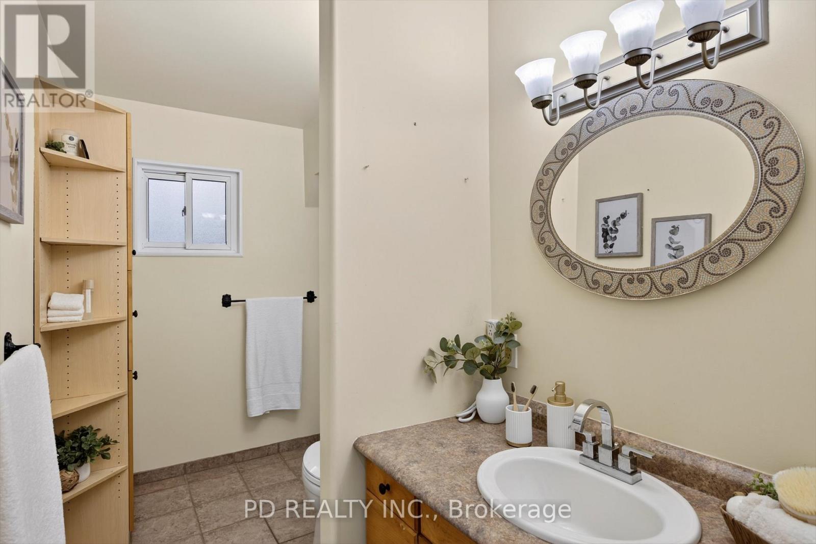 200 Charlore Park Drive Property Photo 26