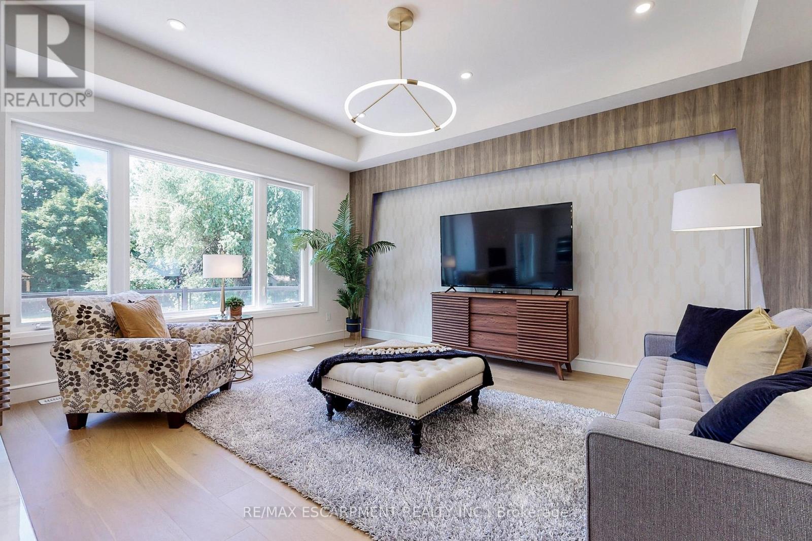 49 Roselawn Avenue Property Photo 2