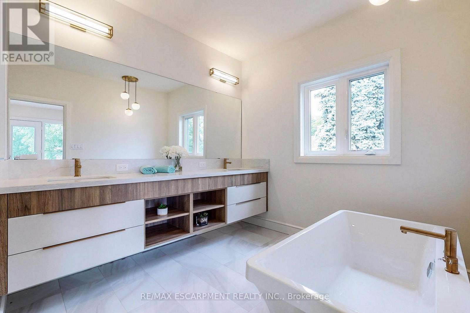 49 Roselawn Avenue Property Photo 32