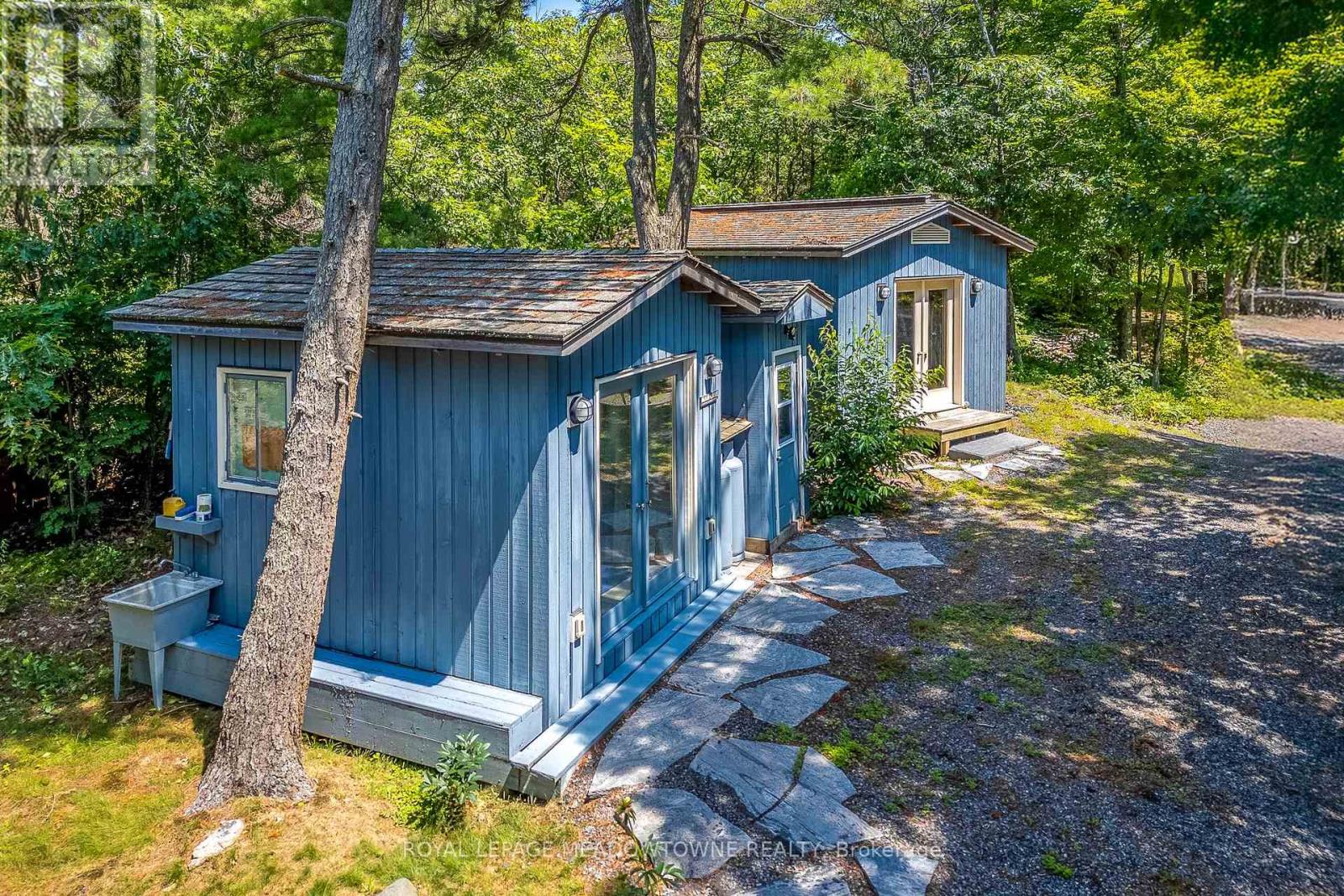 B433 Campbell Island Property Photo 42