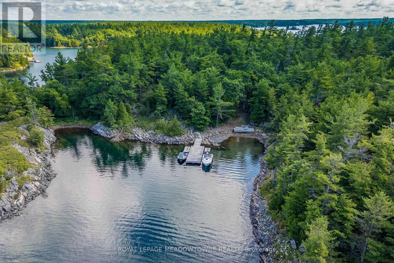 B433 Campbell Island Property Photo 46