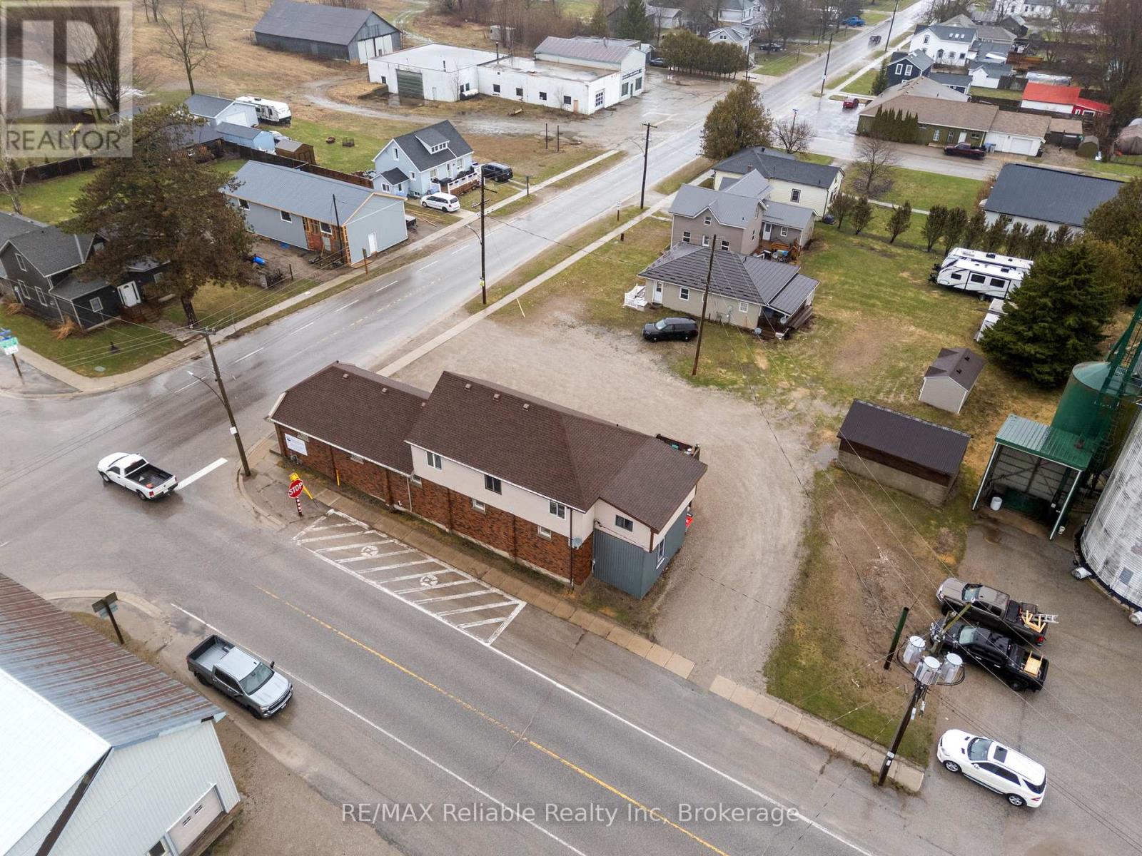 271 Main Street Property Photo 39