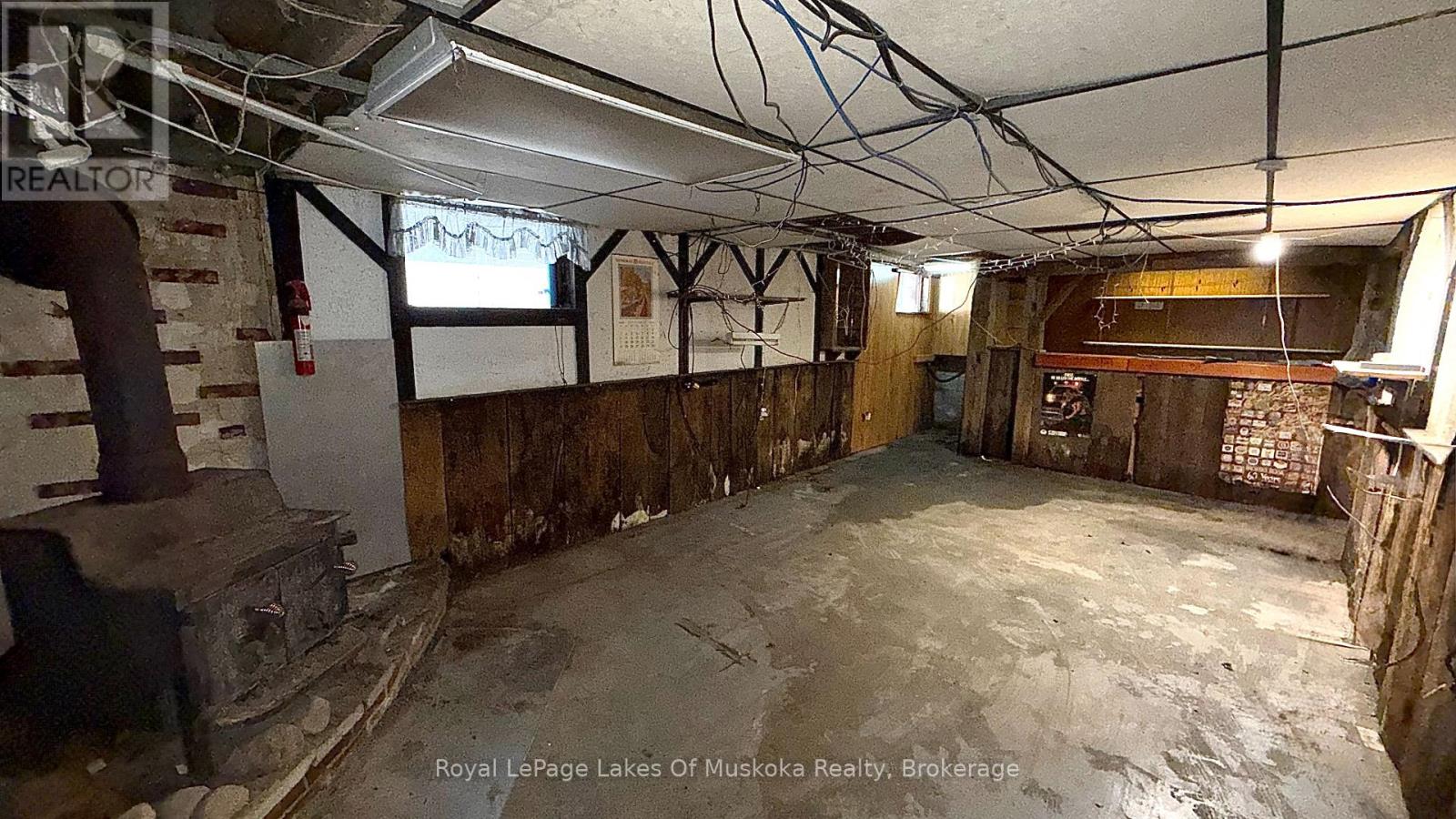 1071 Naismith Road Property Photo 13
