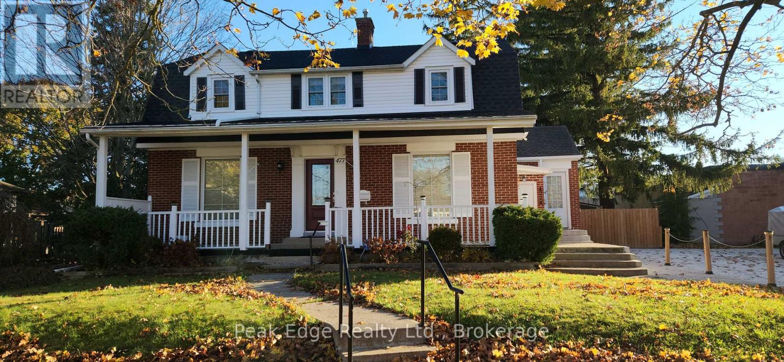 477 12th Avenue Property Photo 2