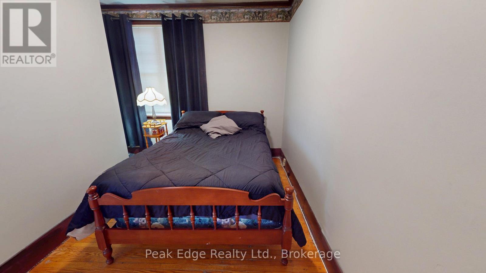 477 12th Avenue Property Photo 13