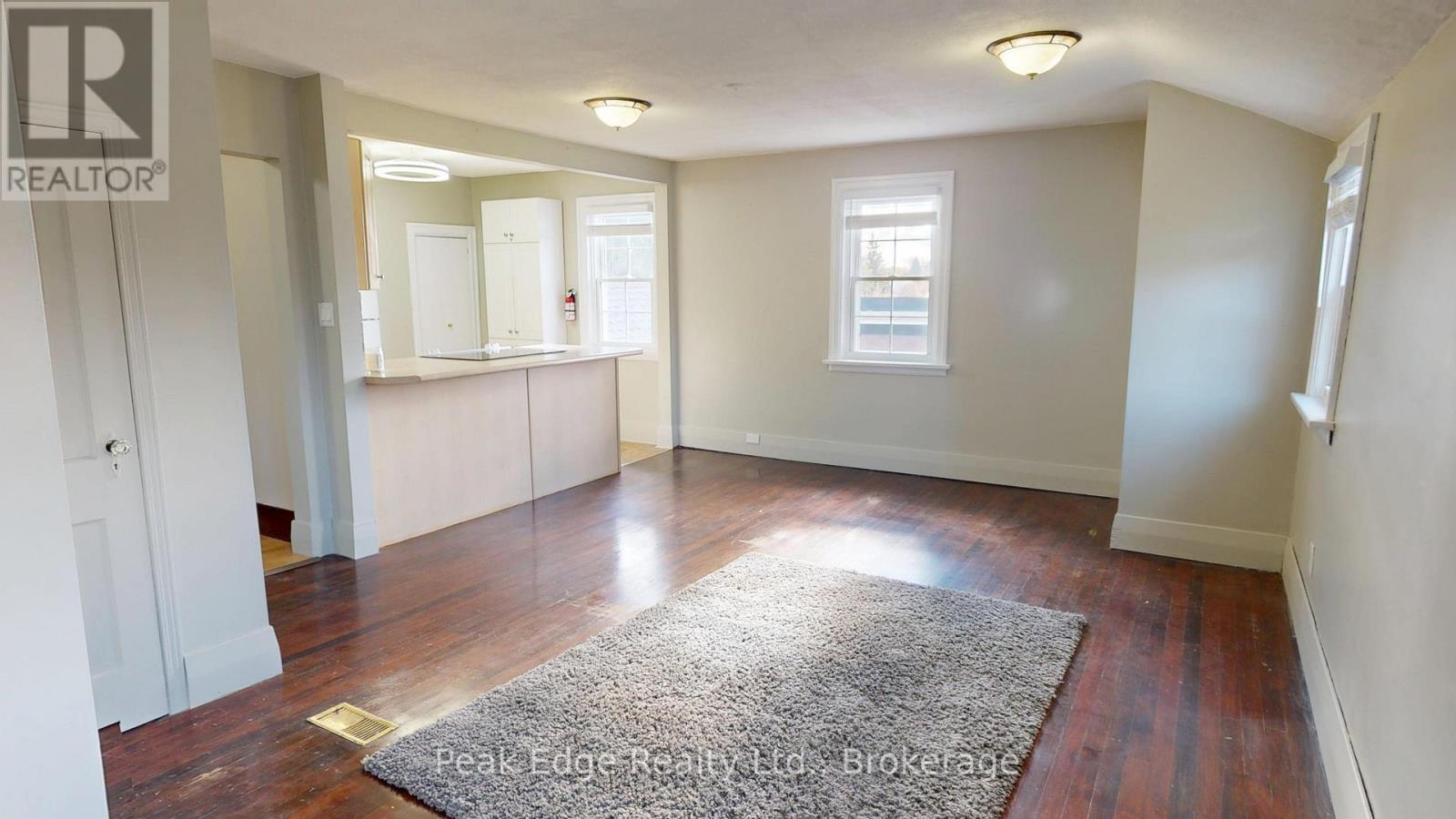 477 12th Avenue Property Photo 17
