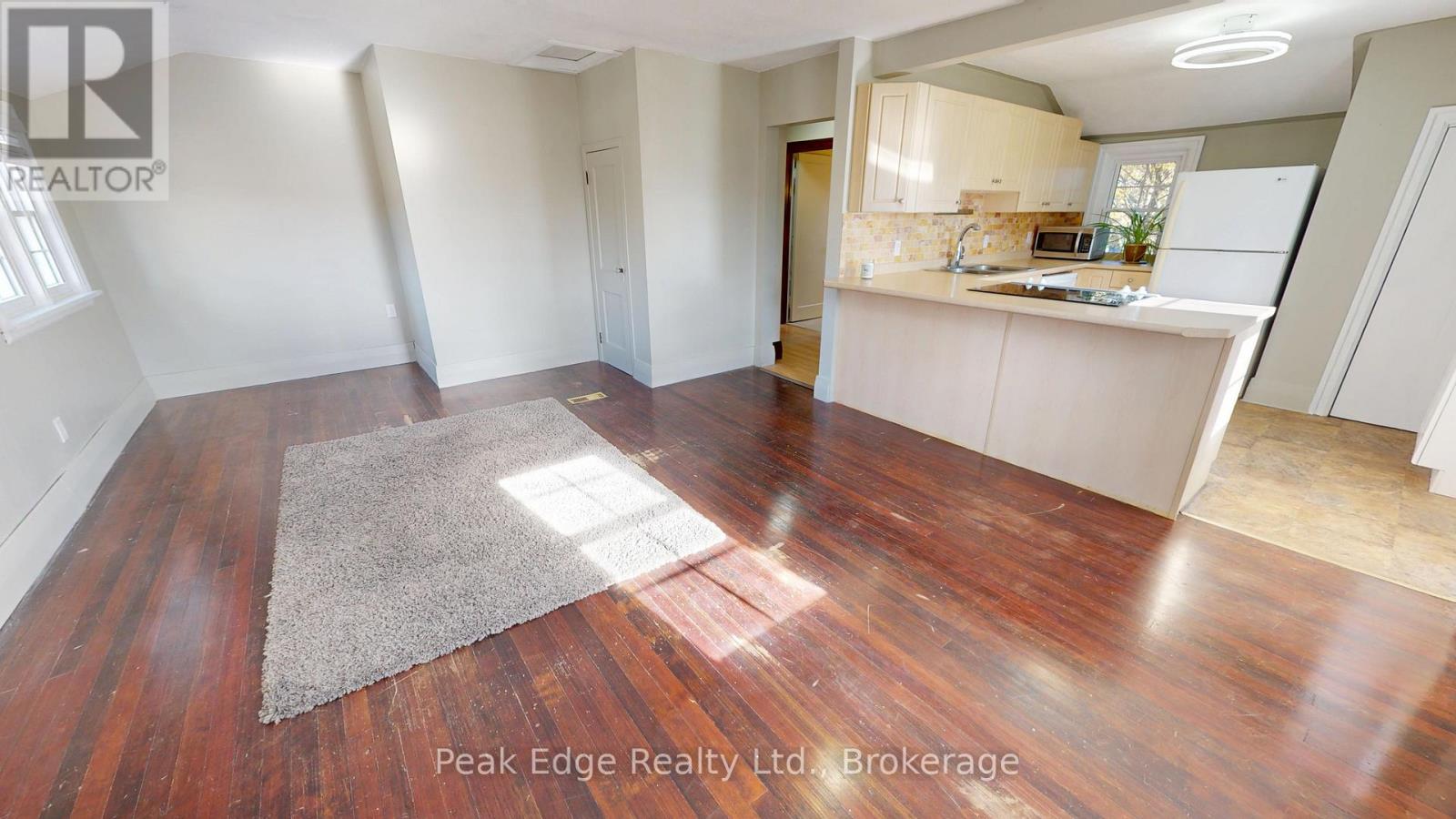 477 12th Avenue Property Photo 19