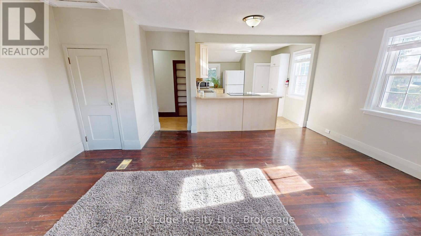 477 12th Avenue Property Photo 20