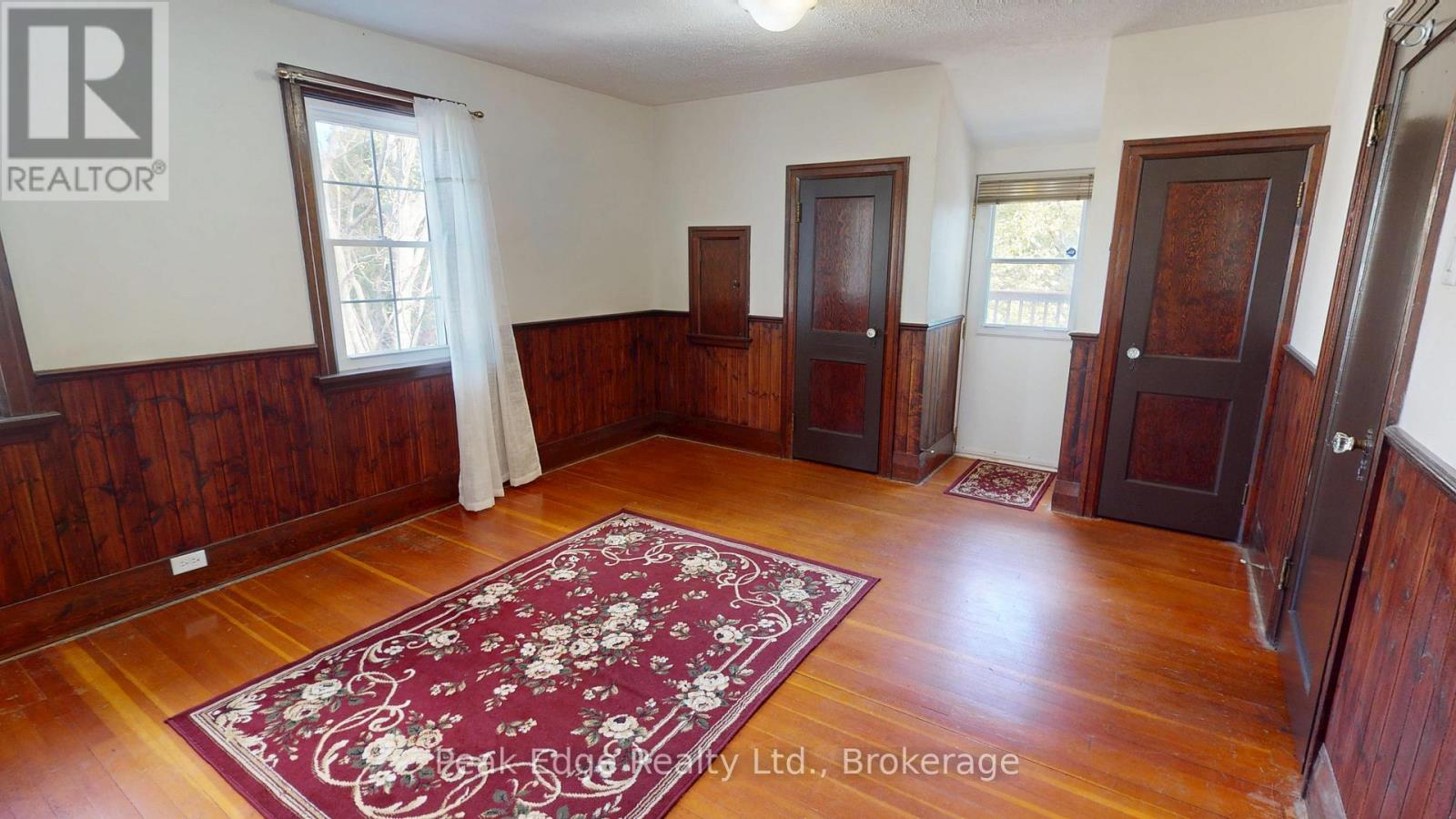 477 12th Avenue Property Photo 22