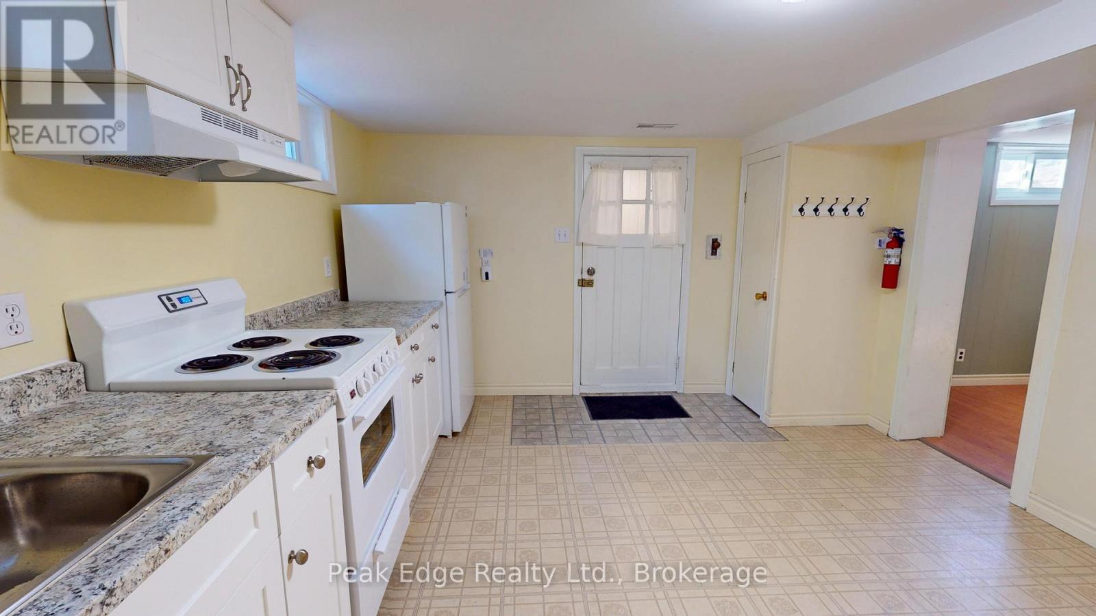 477 12th Avenue Property Photo 25