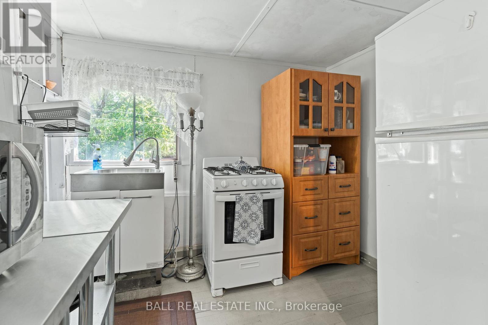 1017 Ewles Drive Property Photo 11