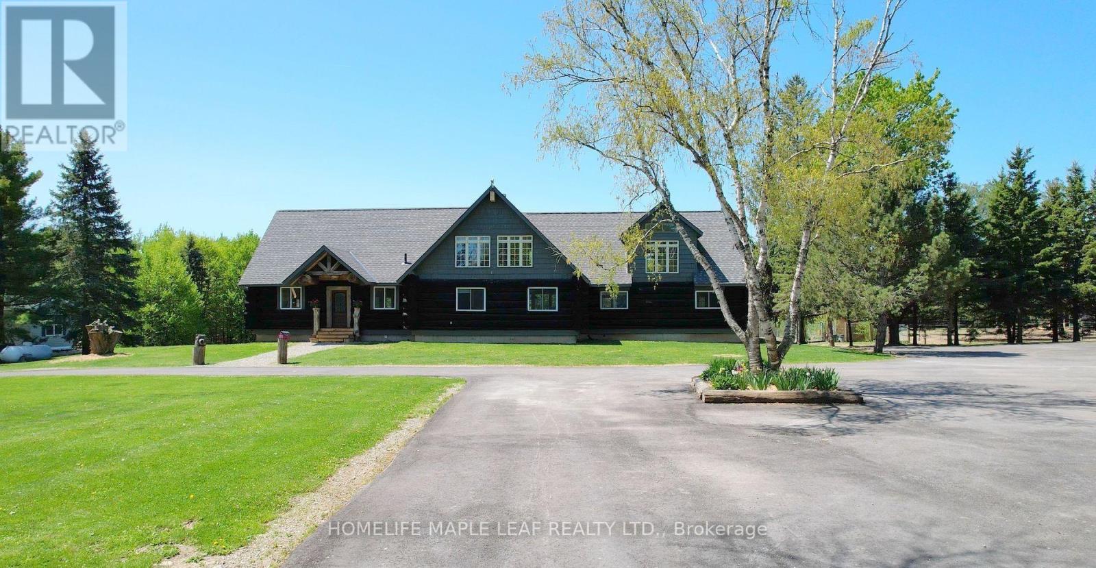 111440 11th Line Property Photo 1