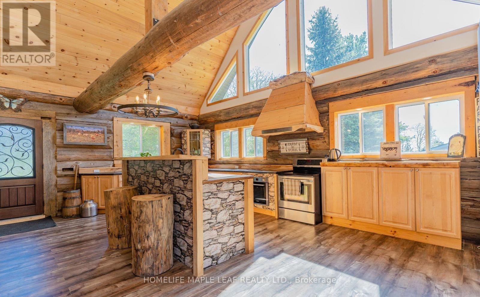 111440 11th Line Property Photo 8