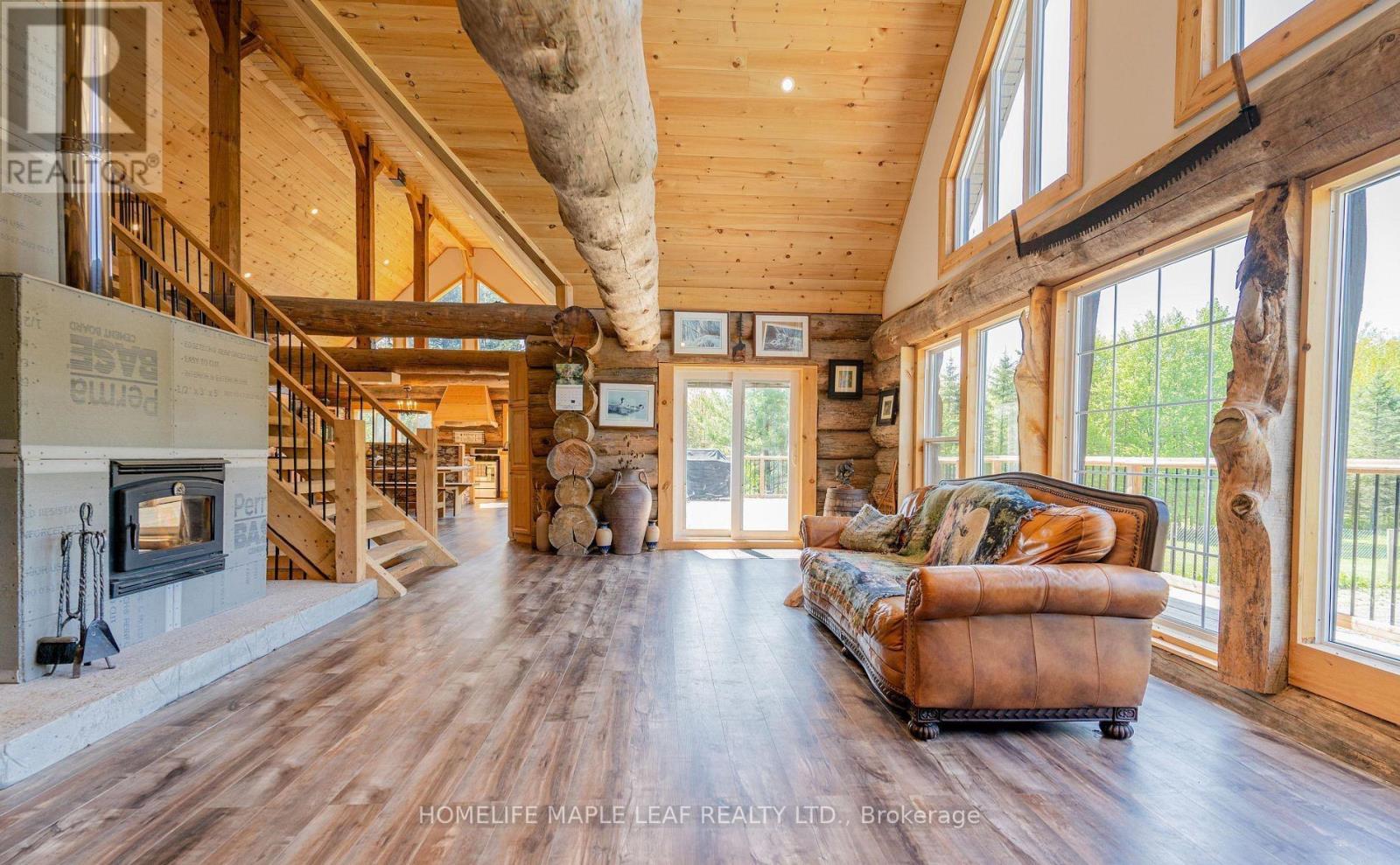 111440 11th Line Property Photo 15